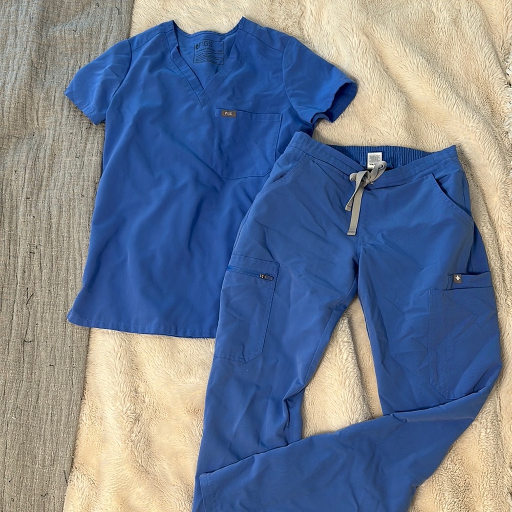Figs scrubs